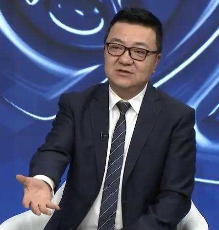 动了谁的奶酪?董路遭算计恐破产,昔日战友或反目!